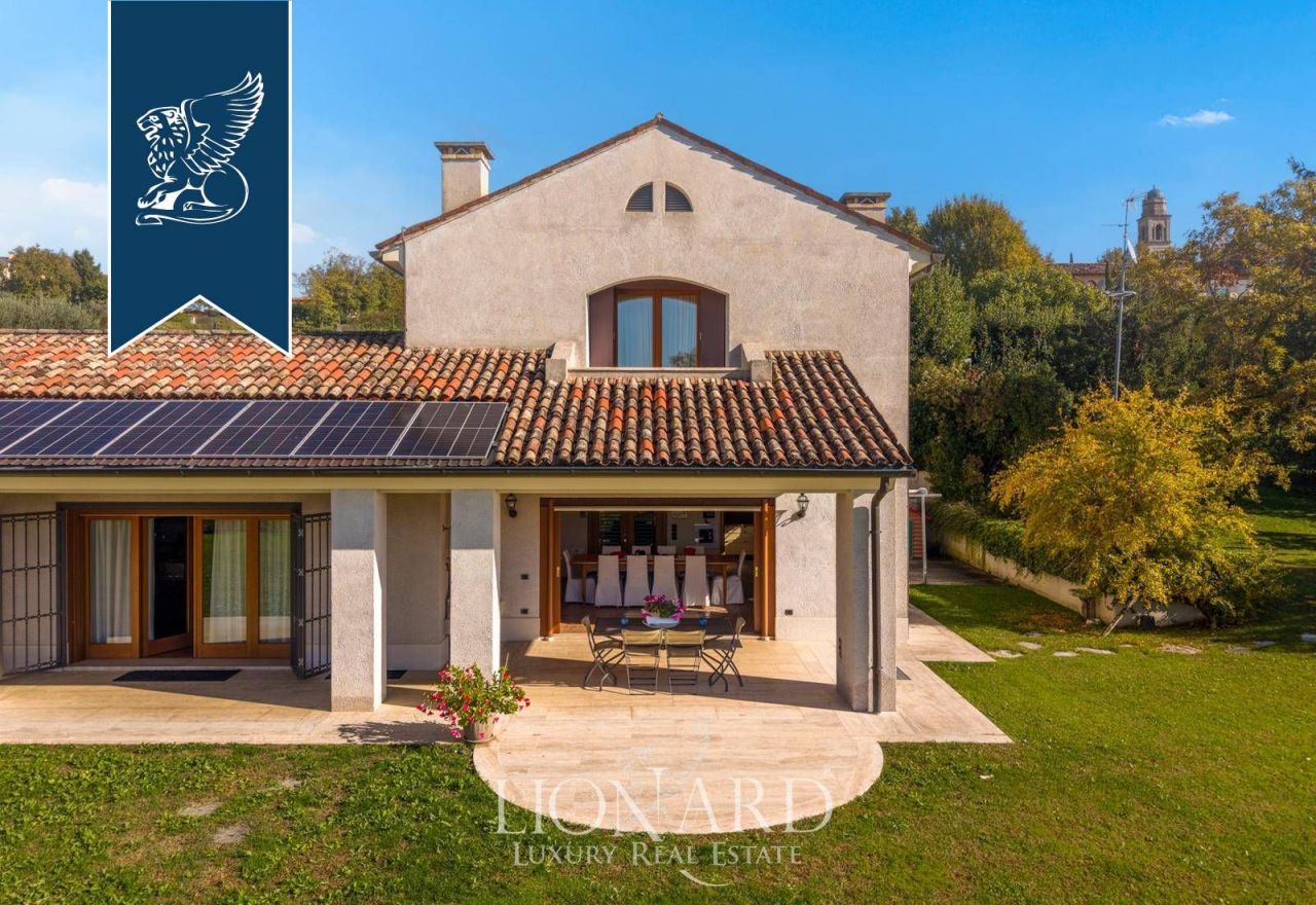 Вилла в Конельяно, Италия, 600 м² - фото 5