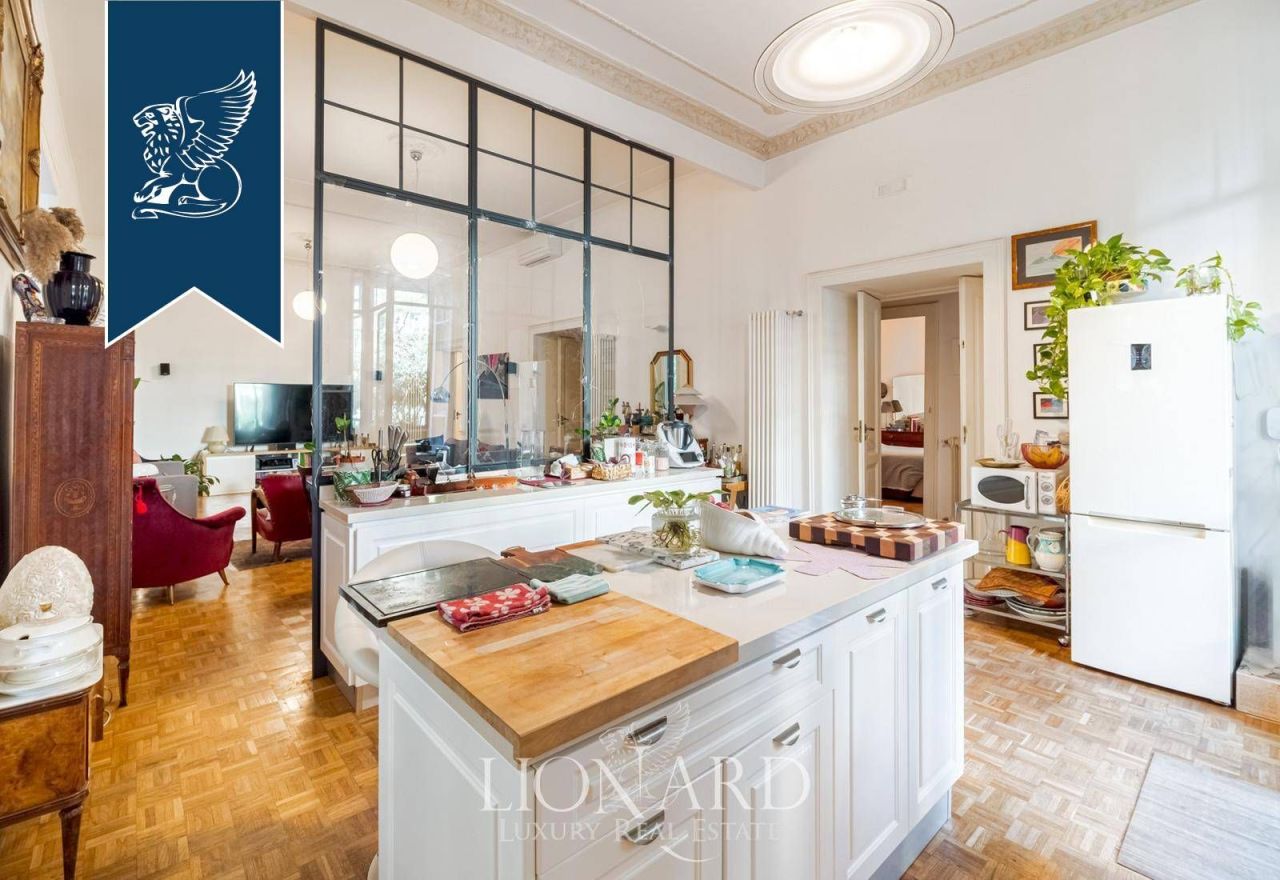 Апартаменты в Неаполе, Италия, 173 м² - фото 6