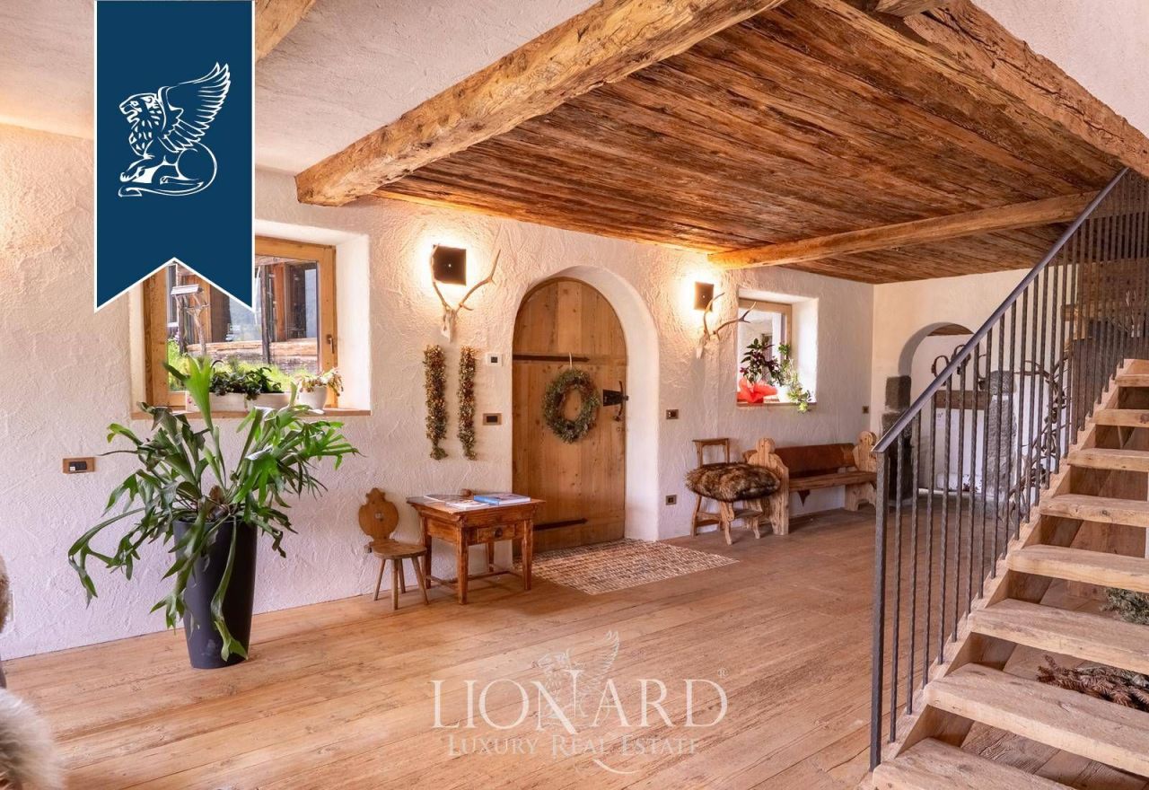 Вилла в Беллуно, Италия, 900 м² - фото 11