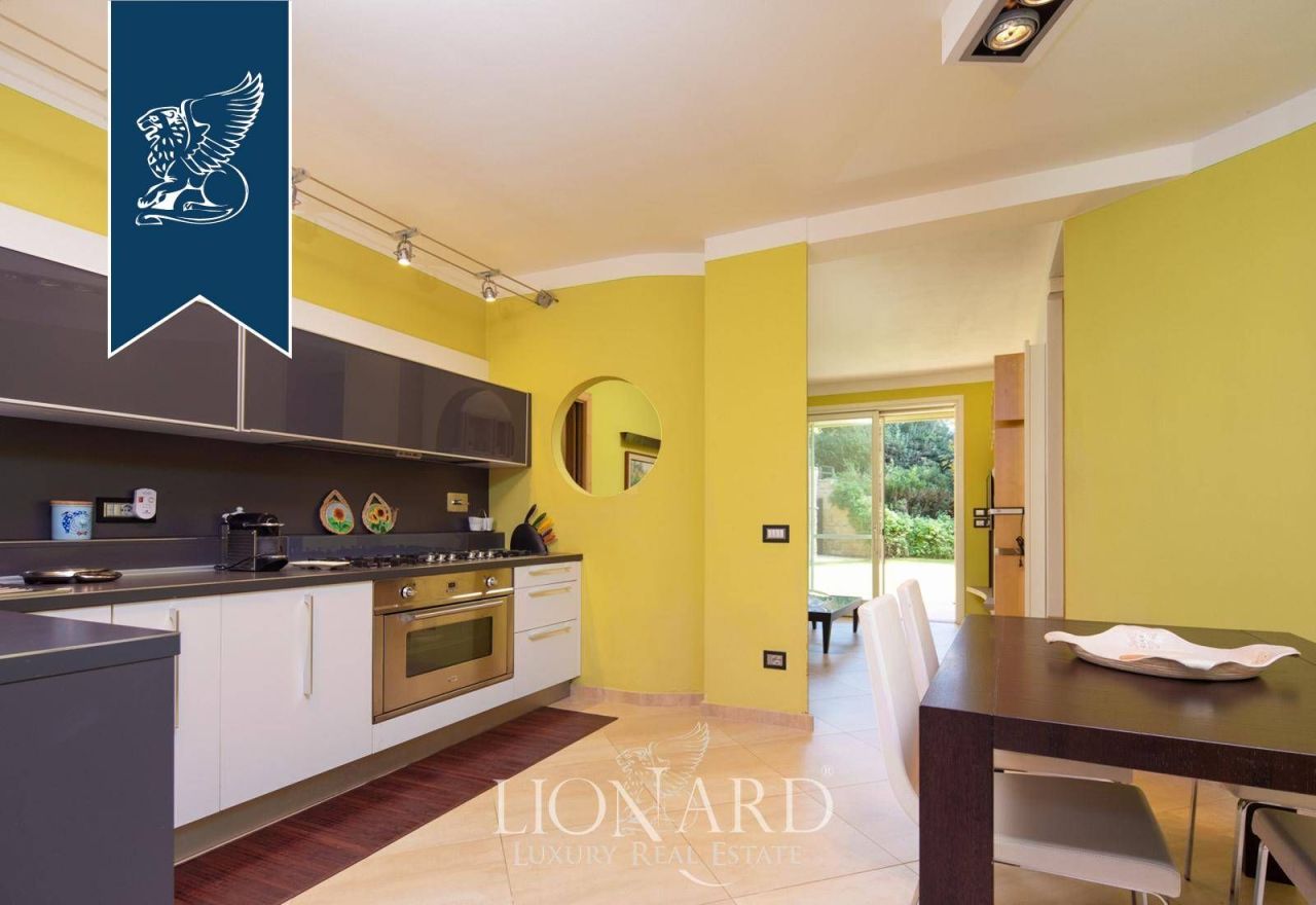 Вилла в Кастильоне-делла-Пеская, Италия, 300 м² - фото 14