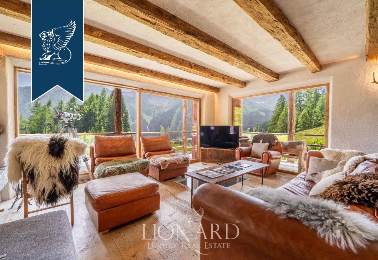 Вилла в Беллуно, Италия, 900 м² - фото 14