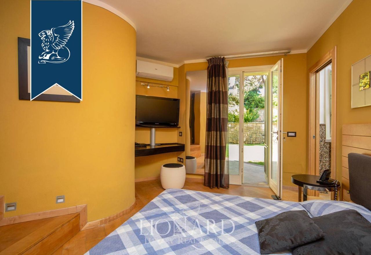 Вилла в Кастильоне-делла-Пеская, Италия, 300 м² - фото 16