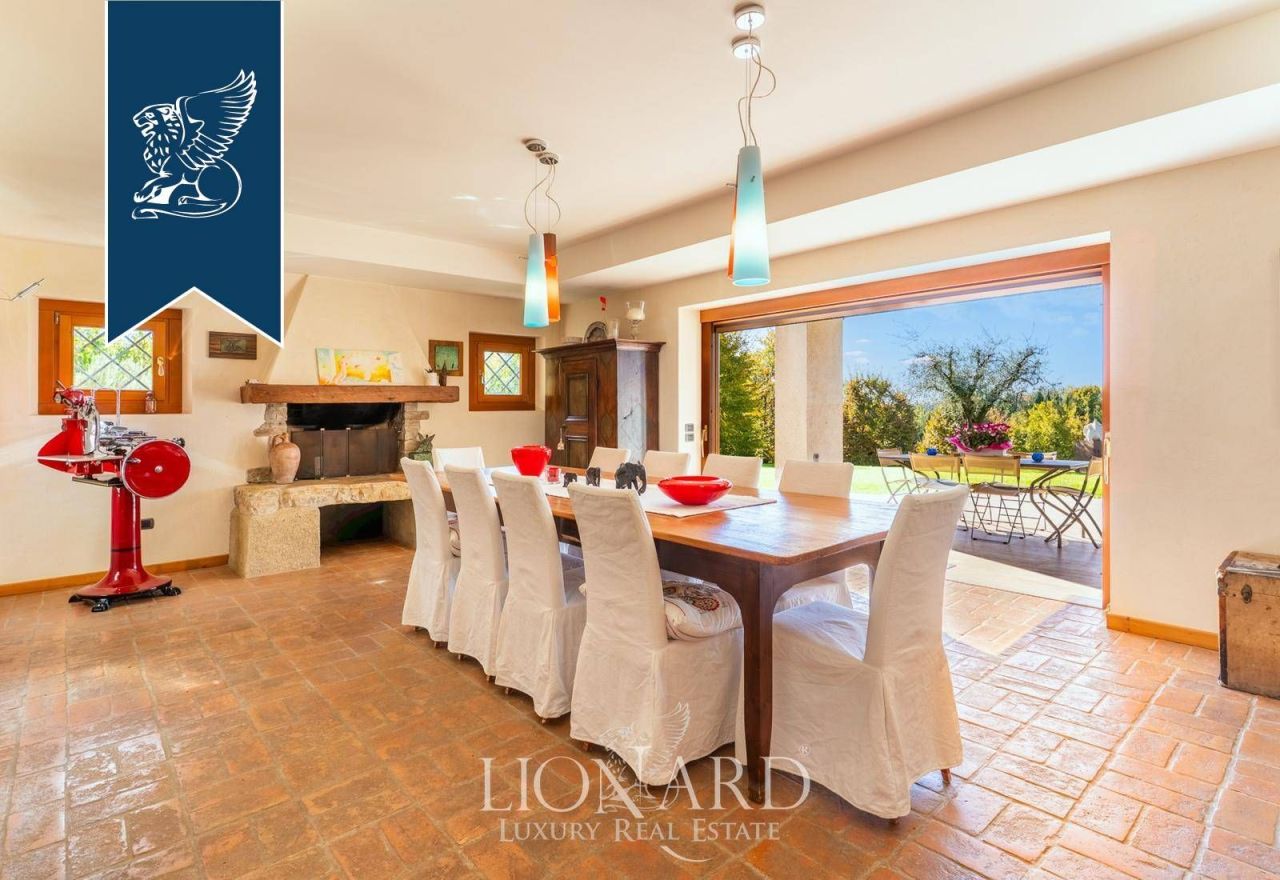 Вилла в Конельяно, Италия, 600 м² - фото 19