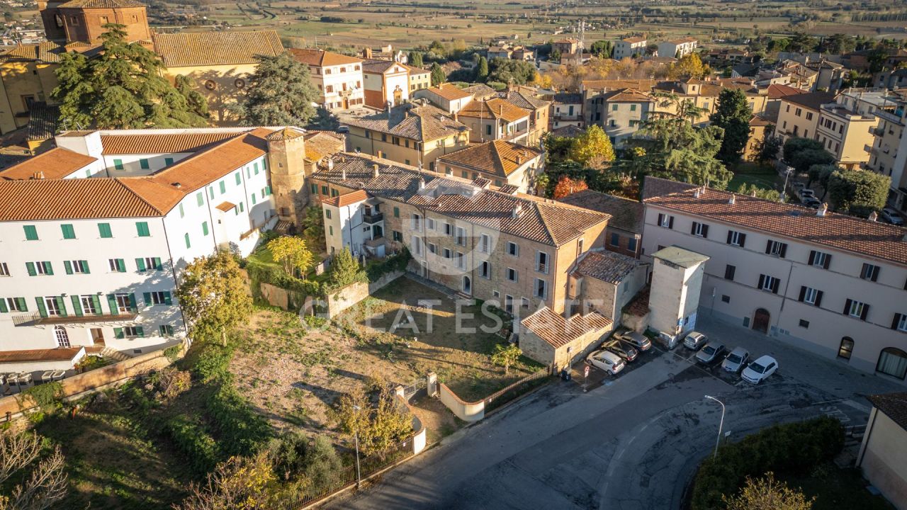 Дом в Синалунге, Италия, 724 м² - фото 1