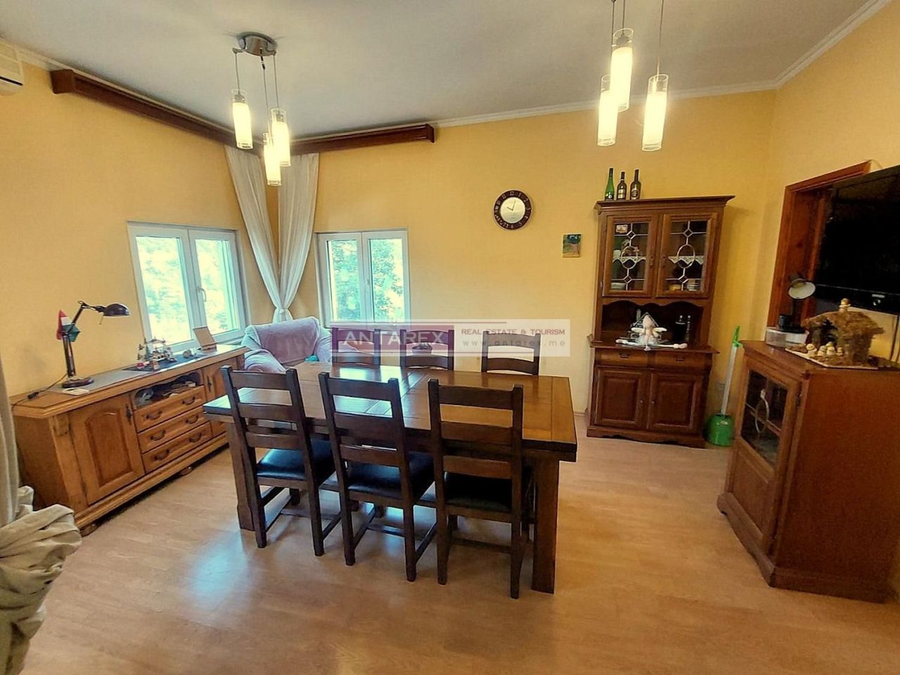 Апартаменты в Херцег-Нови, Черногория, 91 м² - фото 1