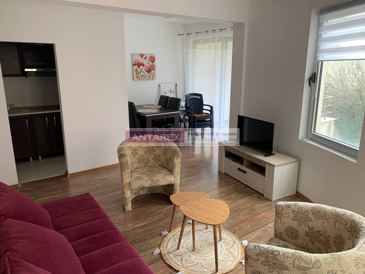 Апартаменты в Бечичи, Черногория, 48 м² - фото 1