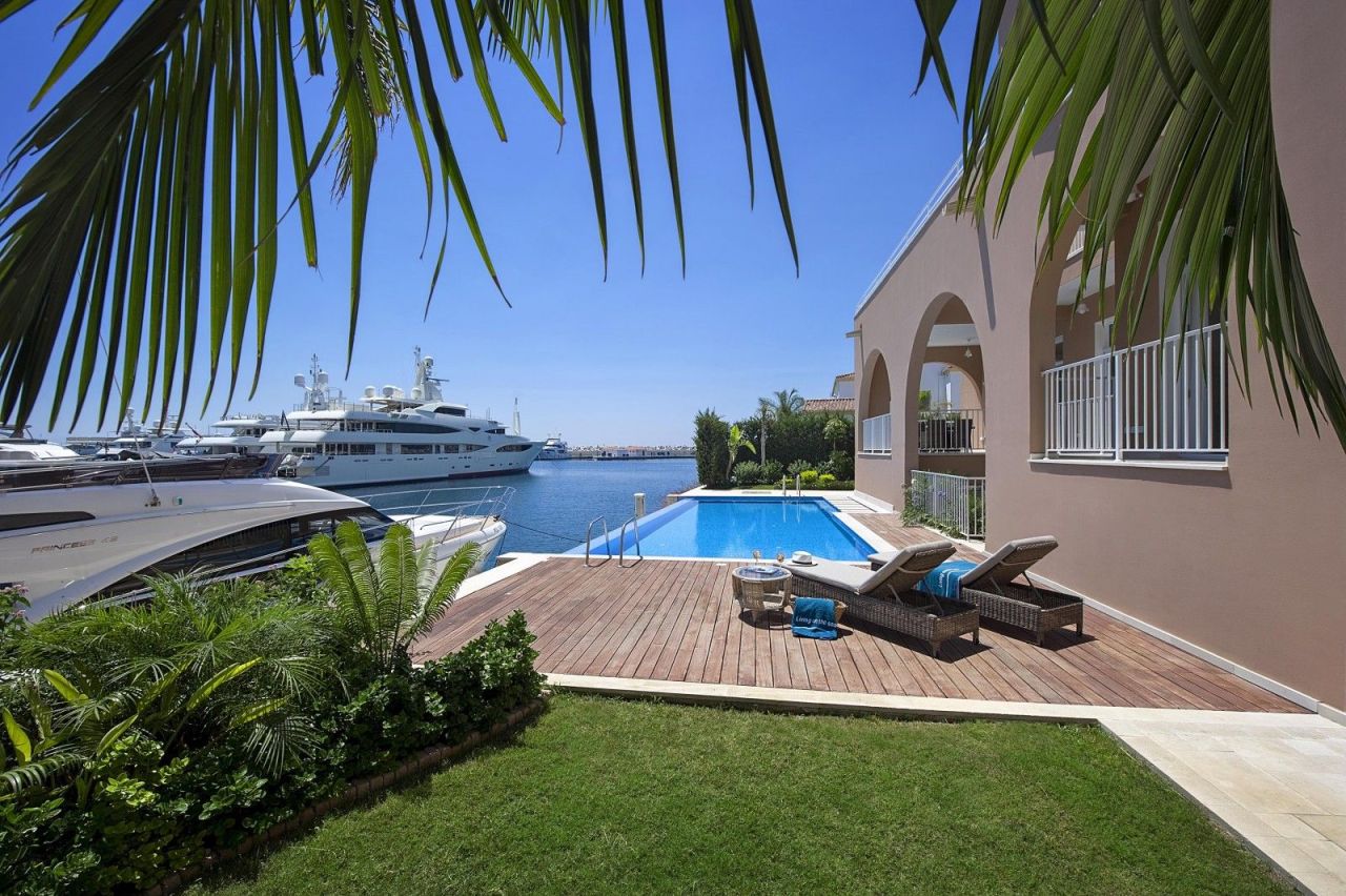 Вилла в Лимасоле, Кипр, 239 м² - фото 2