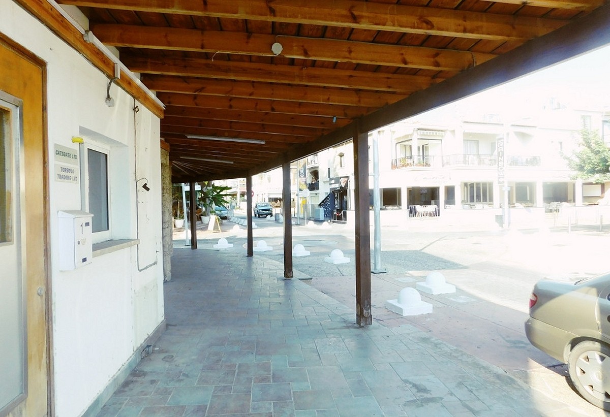 Магазин в Пафосе, Кипр, 55 м² - фото 2