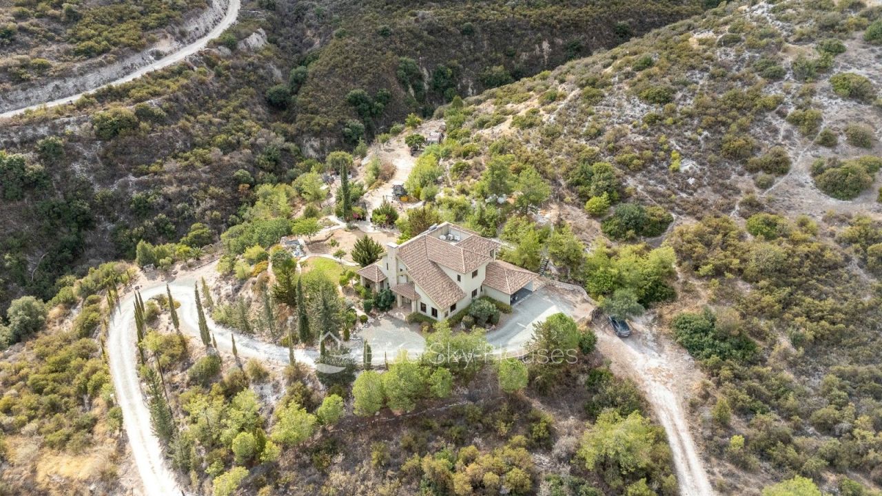 Вилла в Лимасоле, Кипр, 327 м² - фото 2