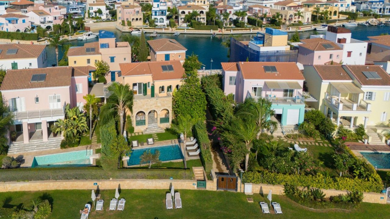 Вилла в Лимасоле, Кипр, 293 м² - фото 2