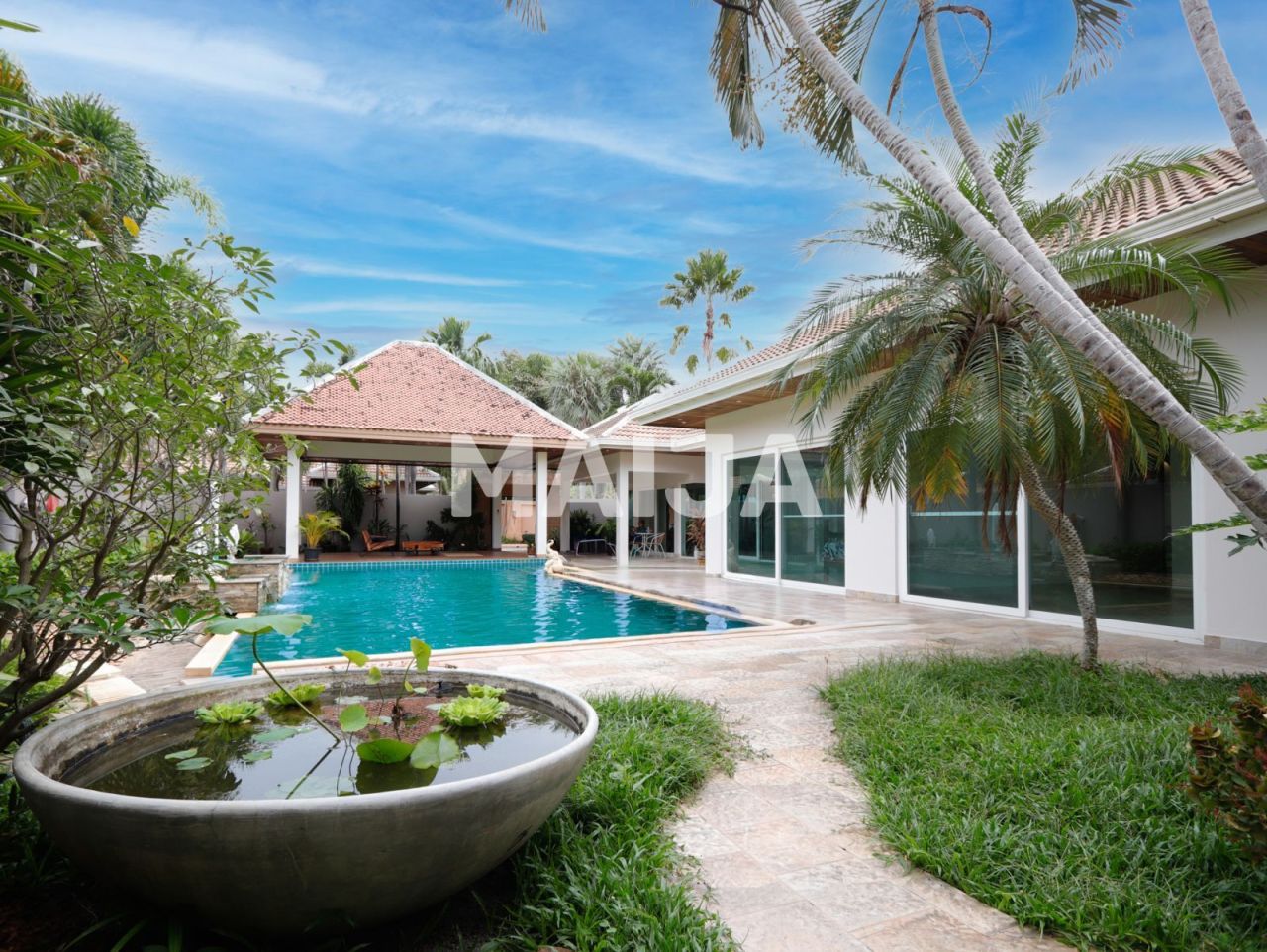 Вилла Bang Lamung, Таиланд, 350 м² - фото 4