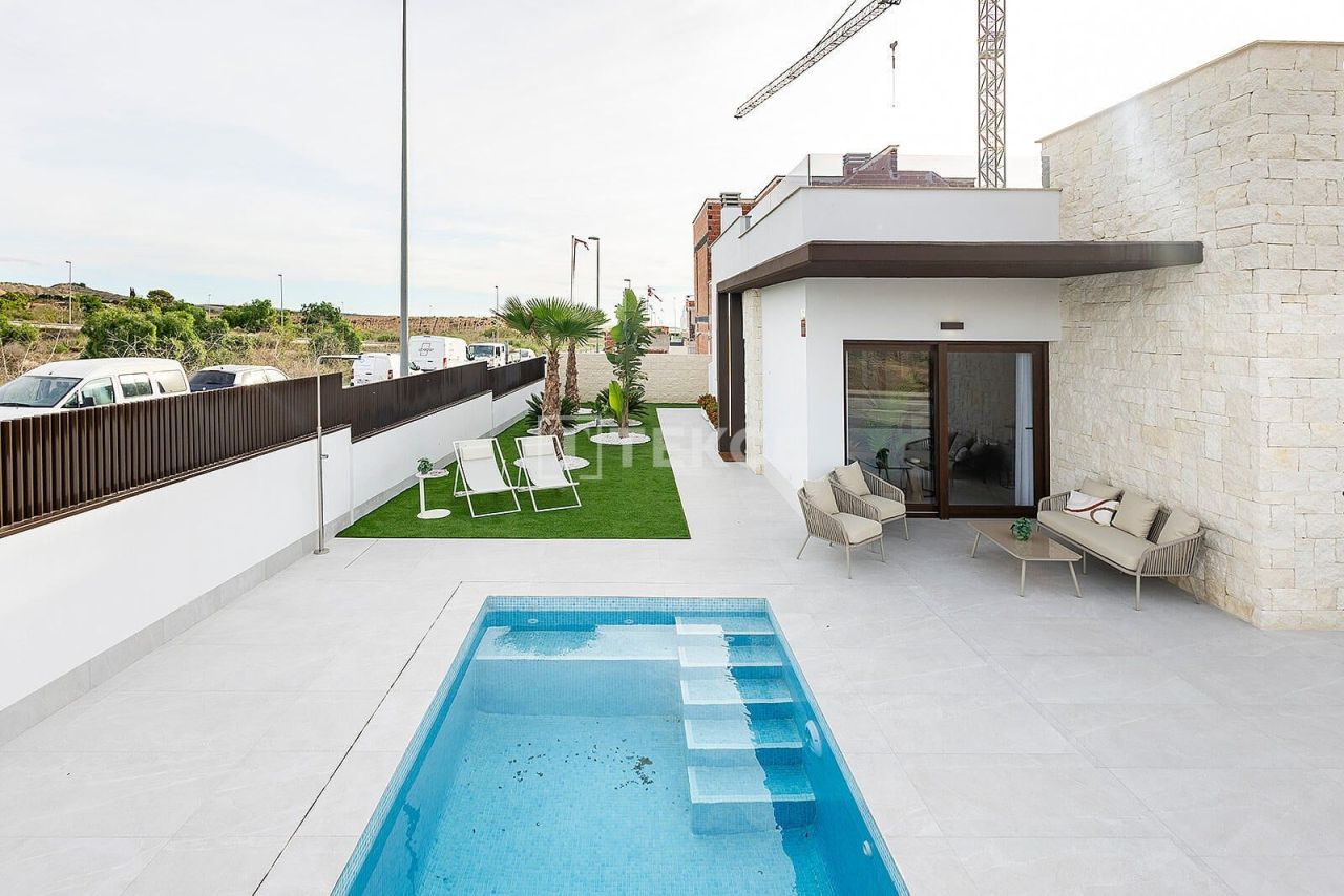 Вилла в Ориуэле, Испания, 73 м² - фото 4