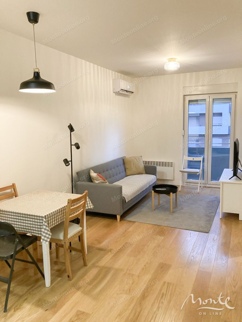 Апартаменты в Подгорице, Черногория, 40 м² - фото 1