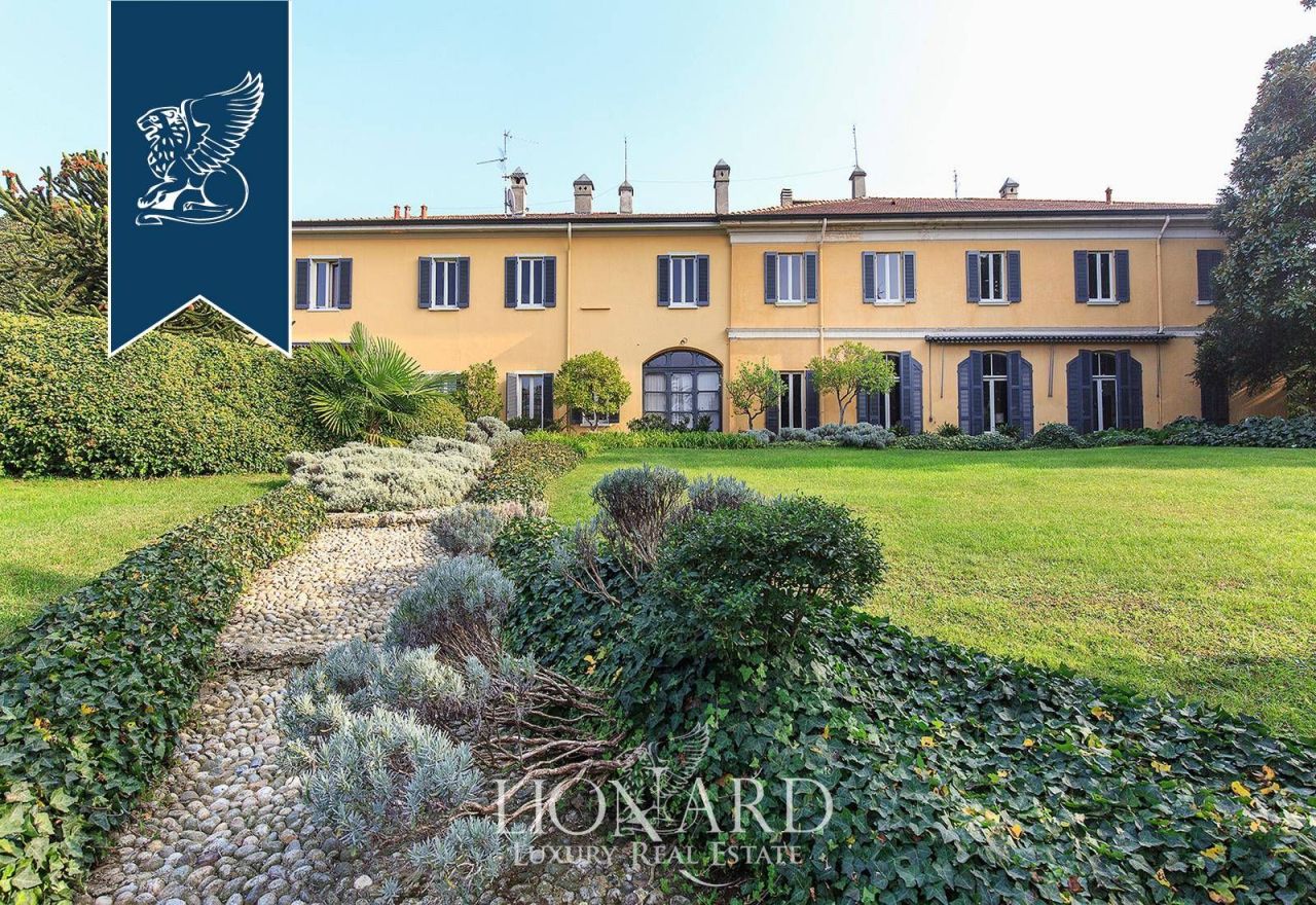 Вилла в Лекко, Италия, 1 000 м² - фото 5