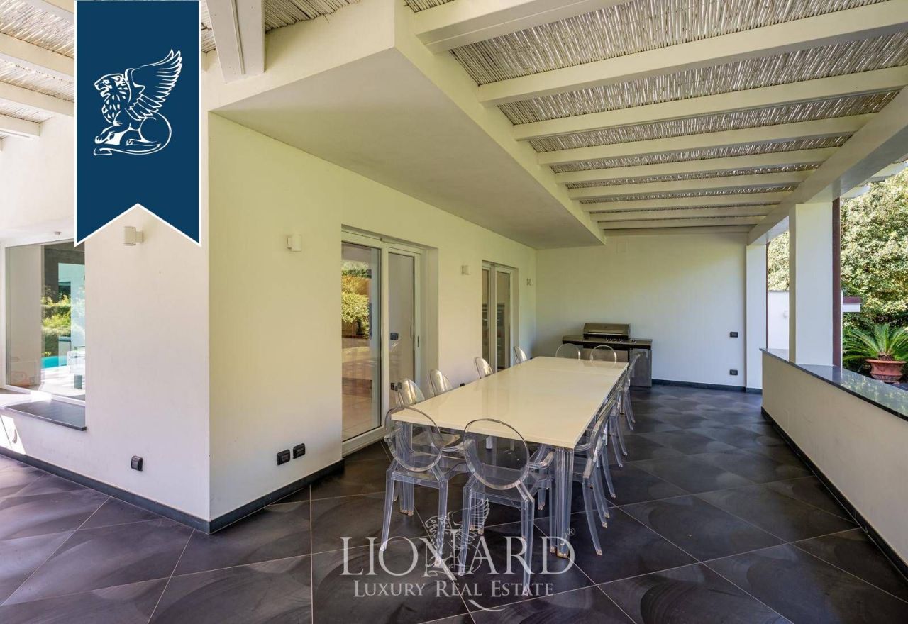 Вилла в Пьетрасанте, Италия, 650 м² - фото 7