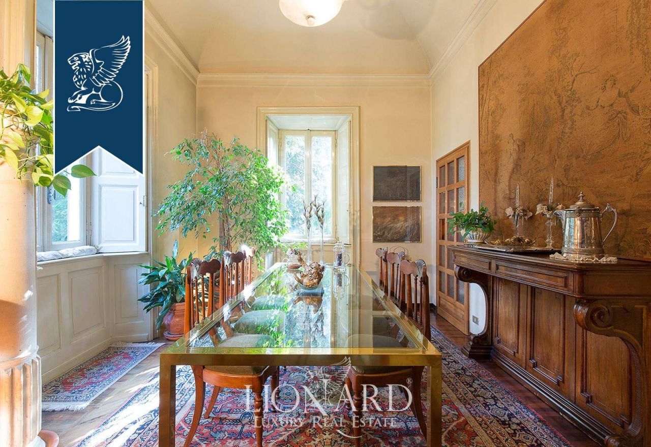 Вилла в Лекко, Италия, 1 000 м² - фото 11