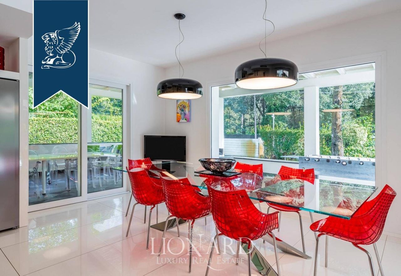 Вилла в Пьетрасанте, Италия, 650 м² - фото 12