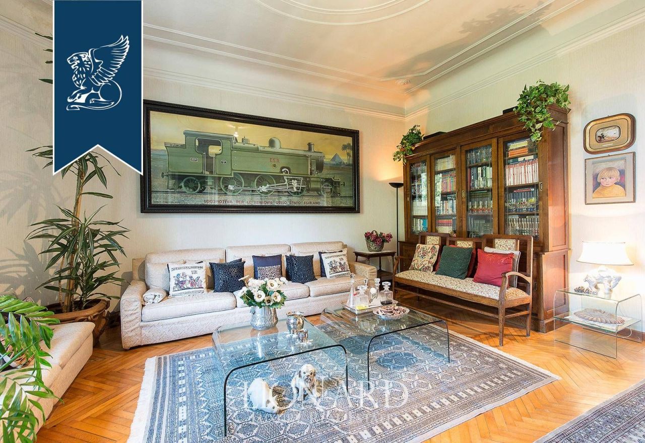 Вилла в Лекко, Италия, 1 000 м² - фото 14