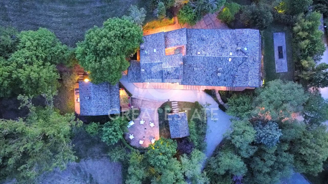 Дом в Умбертиде, Италия, 1 042.25 м² - фото 3