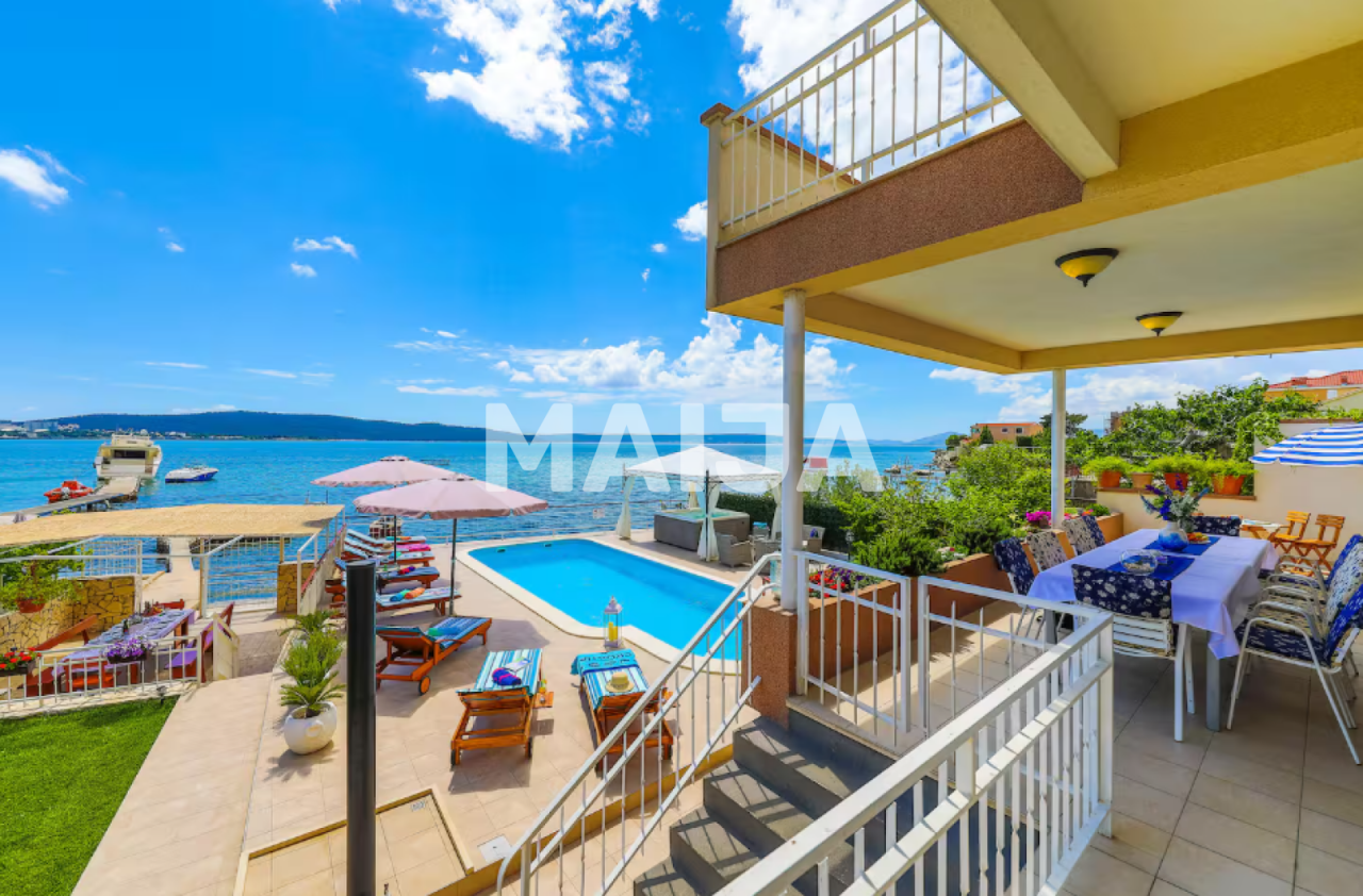 Вилла в Сплите, Хорватия, 458 м² - фото 2