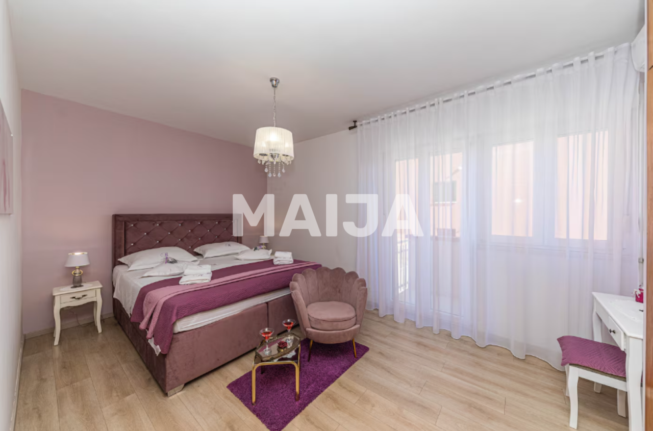 Вилла в Сплите, Хорватия, 458 м² - фото 16