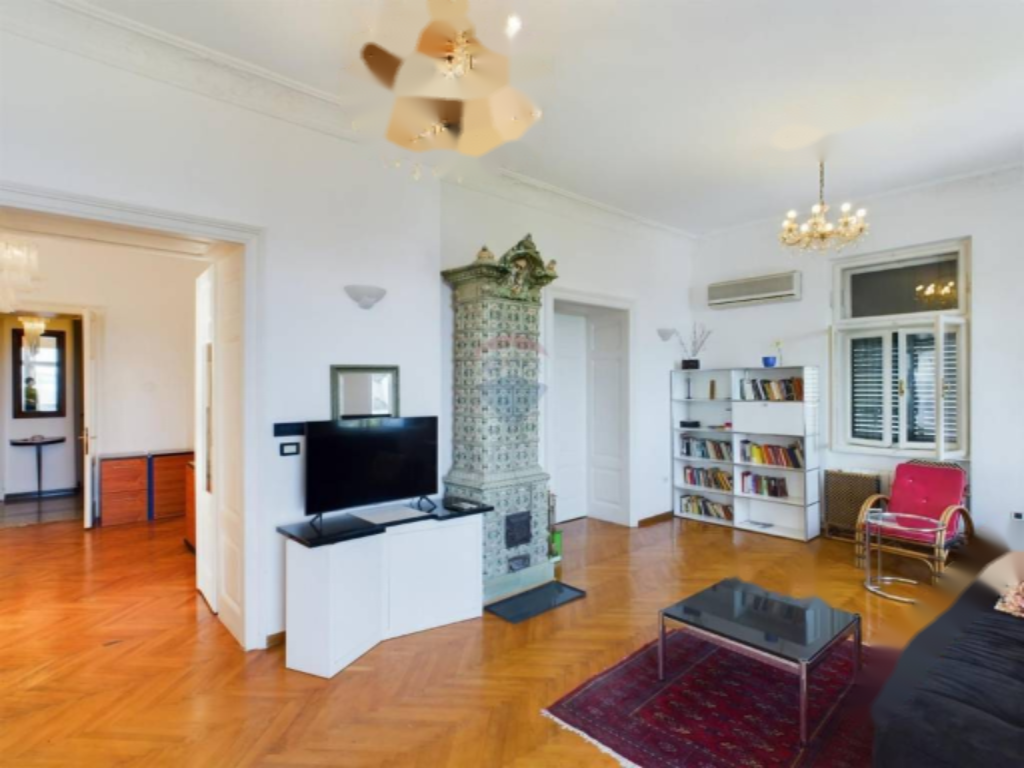 Квартира в Опатии, Хорватия, 145 м² - фото 1