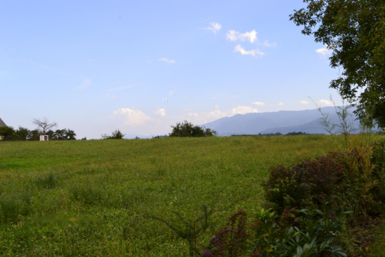 Земля в Медводе, Словения, 87 555 м² - фото 1