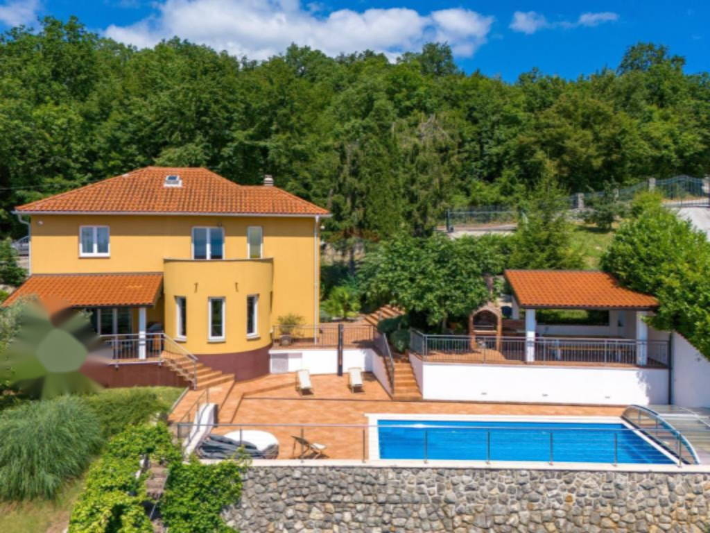 Дом в Опатии, Хорватия, 250 м² - фото 1