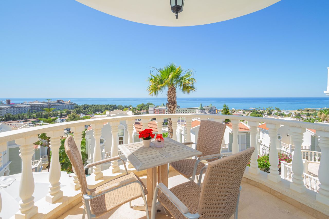 Вилла в Алании, Турция, 250 м² - фото 1