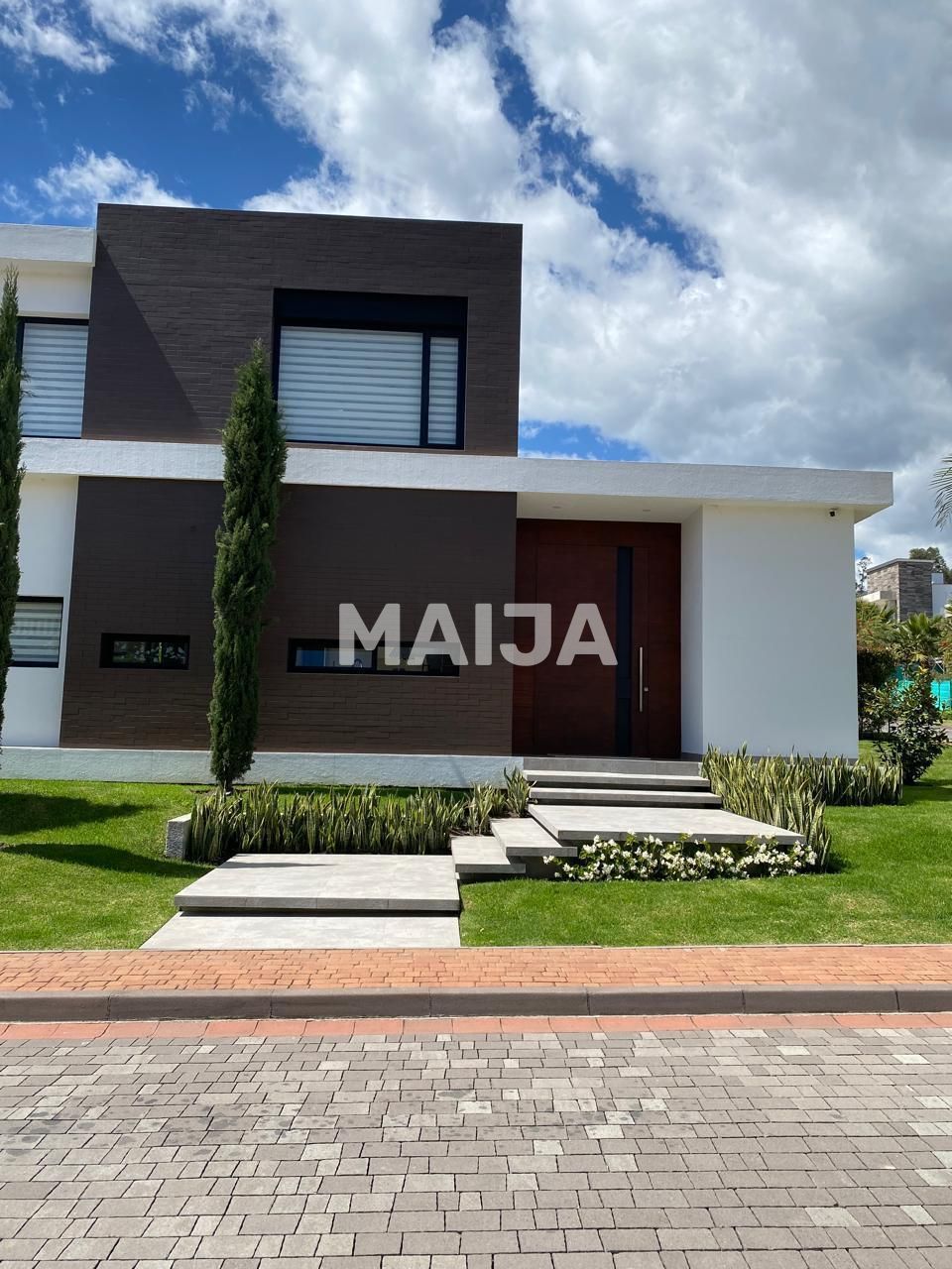 Дом Tumbaco, Эквадор, 368.37 м² - фото 2