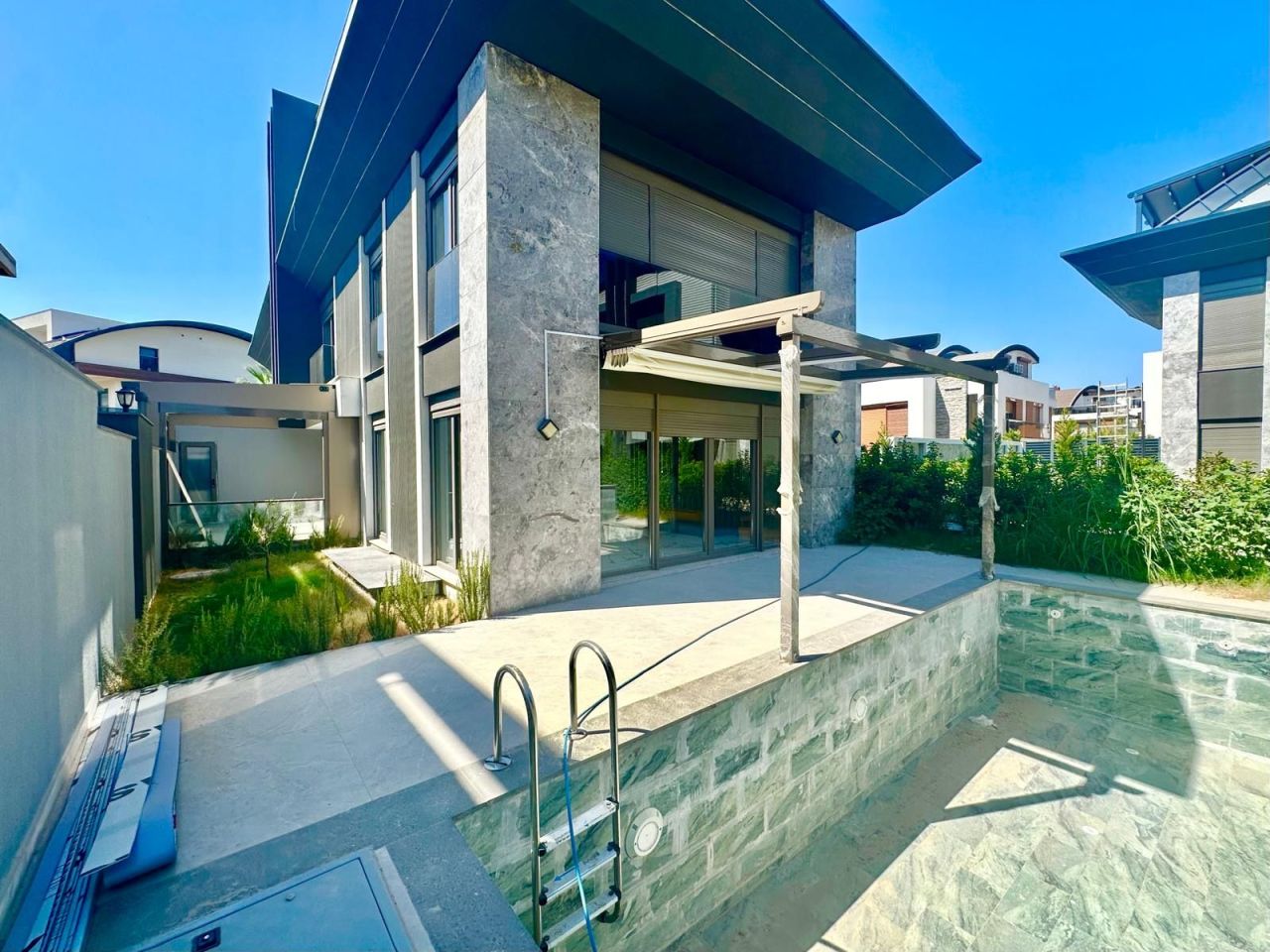 Вилла в Анталии, Турция, 300 м² - фото 1