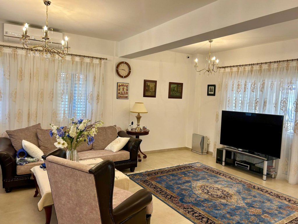 Квартира в Ларнаке, Кипр, 240 м² - фото 2