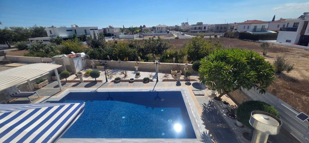 Квартира в Ларнаке, Кипр, 240 м² - фото 4