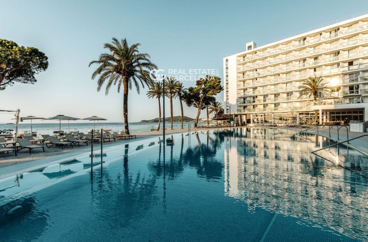 Доходный дом Tarragona, Coma-Ruga, Испания - фото 1