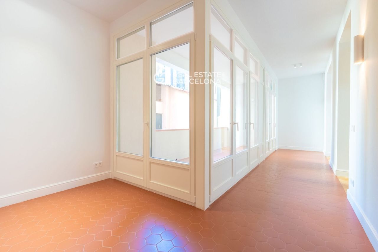 Квартира в Барселоне, Испания, 163 м² - фото 6