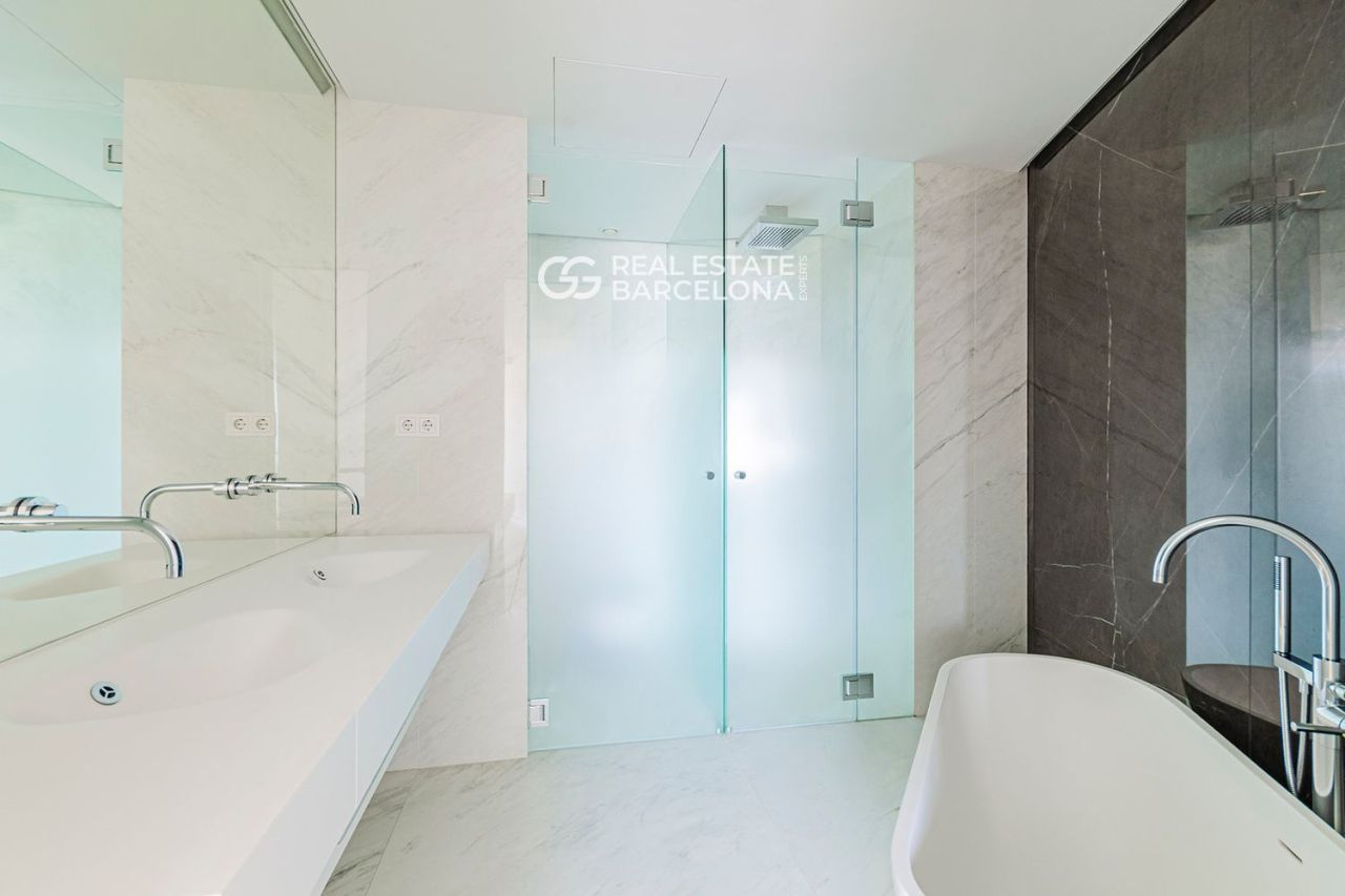 Квартира в Барселоне, Испания, 129 м² - фото 6