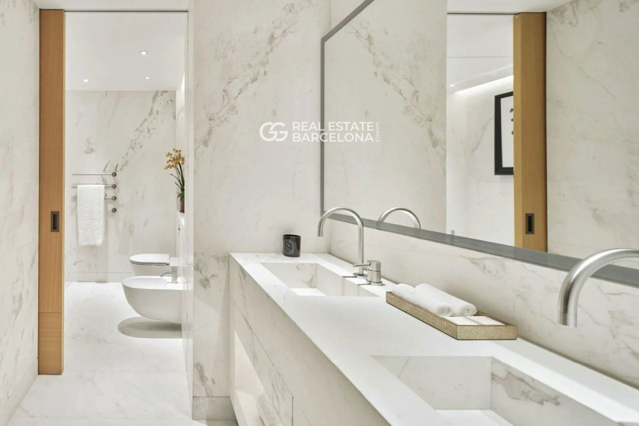 Квартира в Барселоне, Испания, 220 м² - фото 7