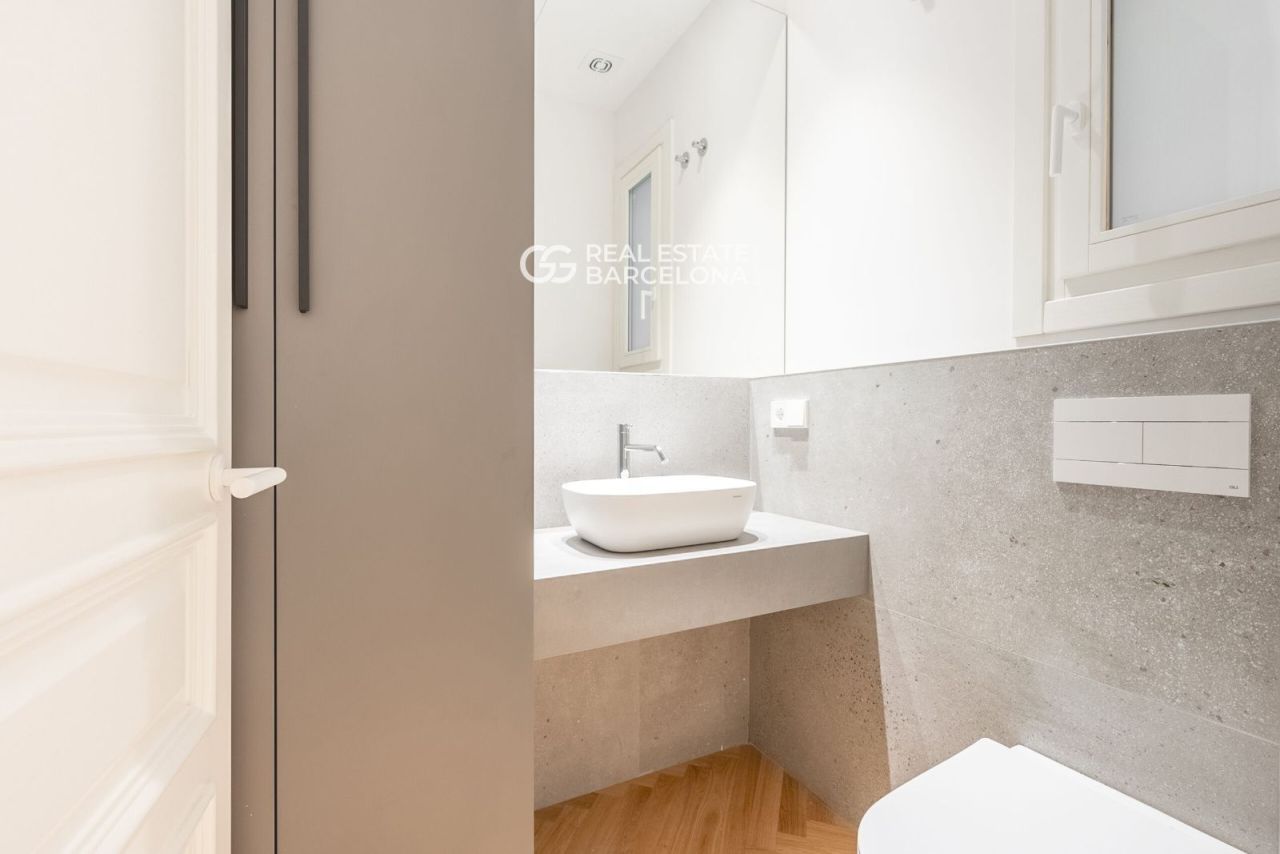 Квартира в Барселоне, Испания, 163 м² - фото 8