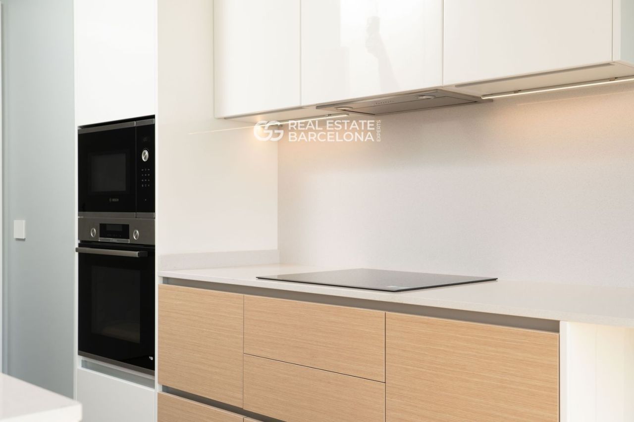 Квартира в Бадалоне, Испания, 96 м² - фото 8