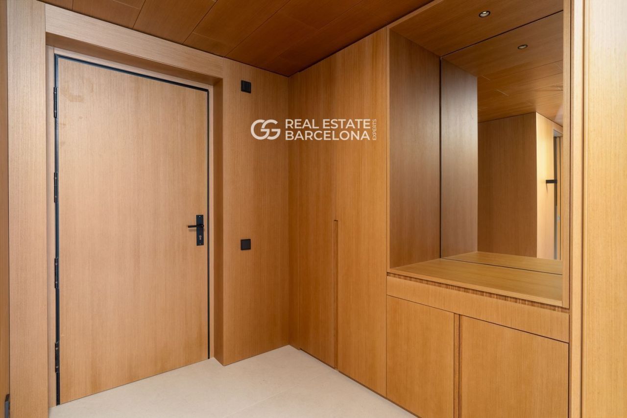 Квартира в Барселоне, Испания, 201 м² - фото 10