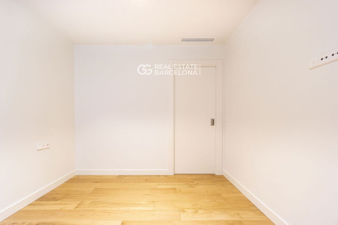 Квартира в Барселоне, Испания, 91 м² - фото 12