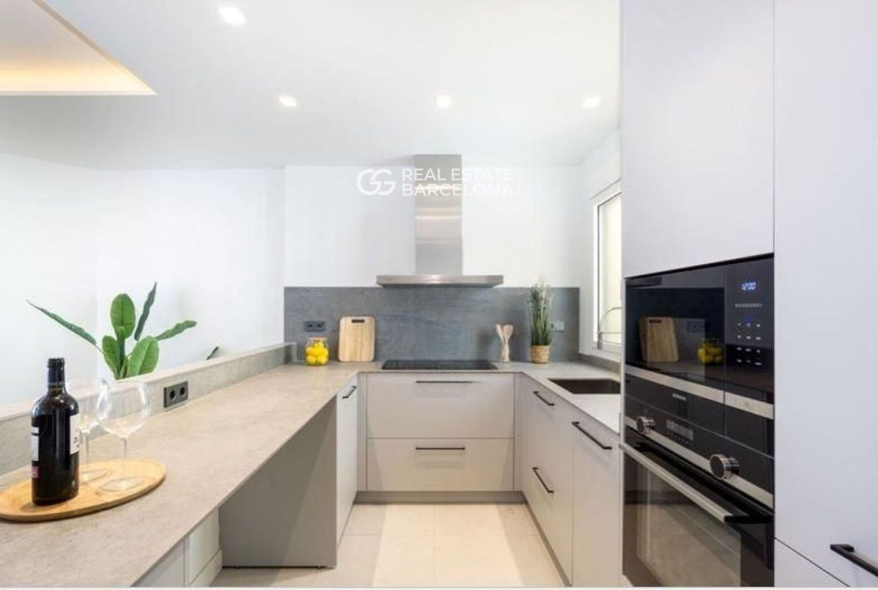 Квартира в Барселоне, Испания, 93 м² - фото 12