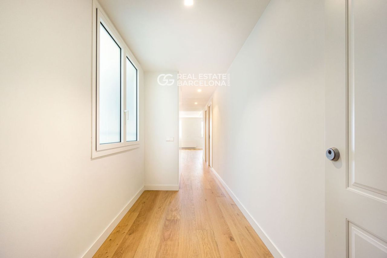 Квартира в Барселоне, Испания, 91 м² - фото 15