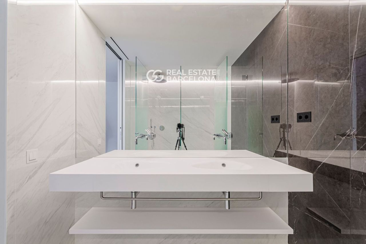 Квартира в Барселоне, Испания, 194 м² - фото 15