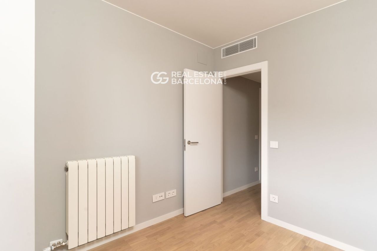 Квартира в Бадалоне, Испания, 114 м² - фото 18