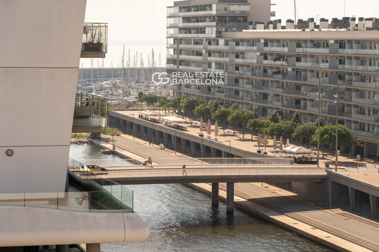 Квартира в Бадалоне, Испания, 141 м² - фото 19