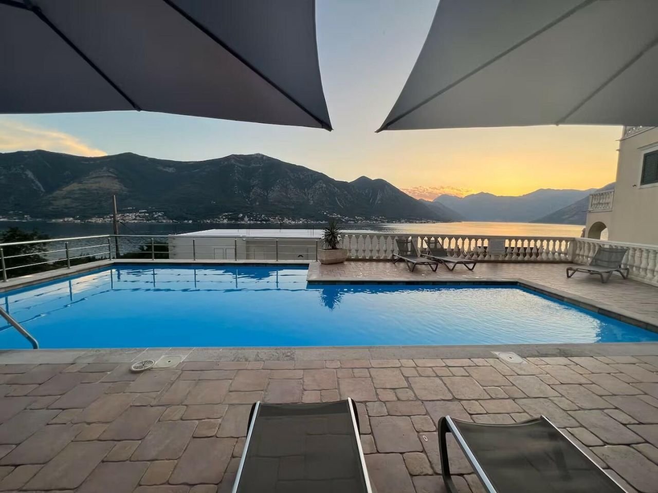 Квартира в Доброте, Черногория, 60 м² - фото 12