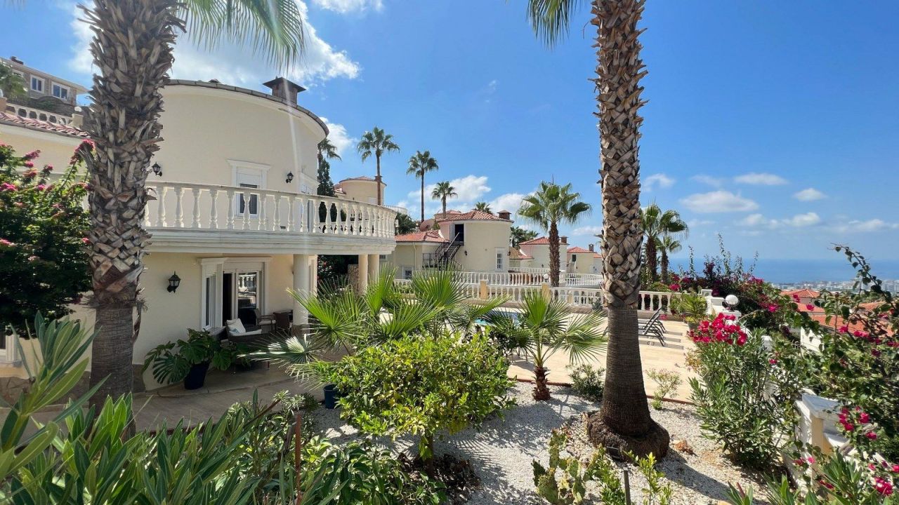 Вилла в Алании, Турция, 250 м² - фото 3