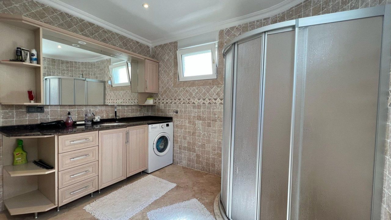 Вилла в Алании, Турция, 250 м² - фото 15