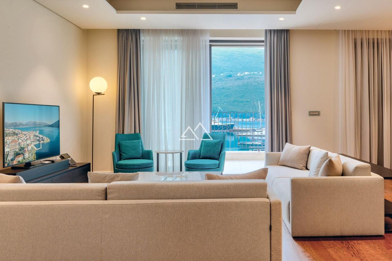 Апартаменты в Кумборе, Черногория, 155 м² - фото 2